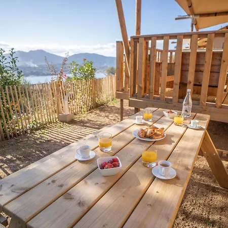 Piatana Lodge