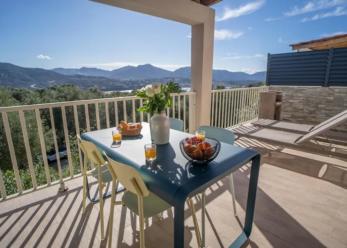 Piatana אכסניה *